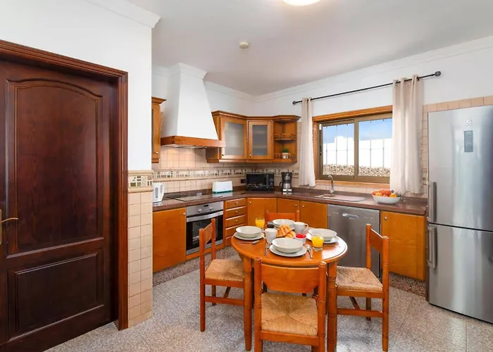 Victoria Lanzarote By Villa *